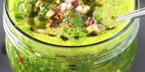 Une sauce venant d'Argentine le chimichurri