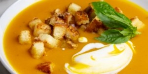 Potage au potiron lardons et croutons