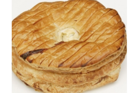 Tourte à l’échine de porc rillons abricots secs et champignons