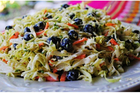 Coleslaw aux myrtilles ou salade de chou